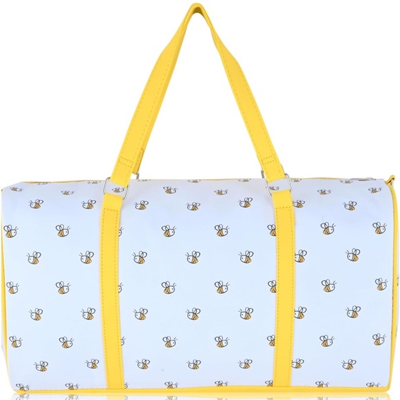 Winnie the Pooh Duffle Bag - Picture 5 of 7